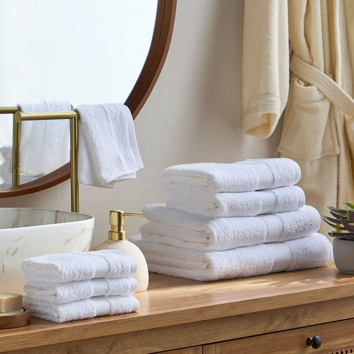 Casa 450 GSM Cotton Bath Towel - 70x140 cm