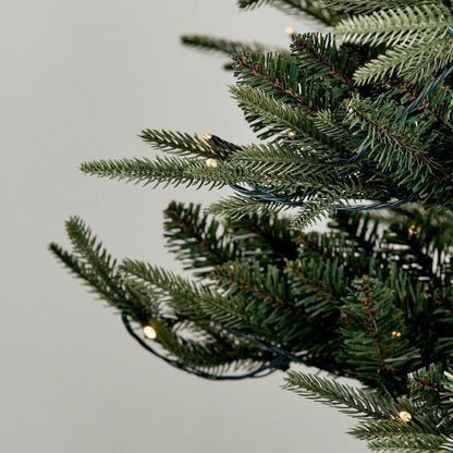 Pre-lit Christmas Tree with 250 LED Lights