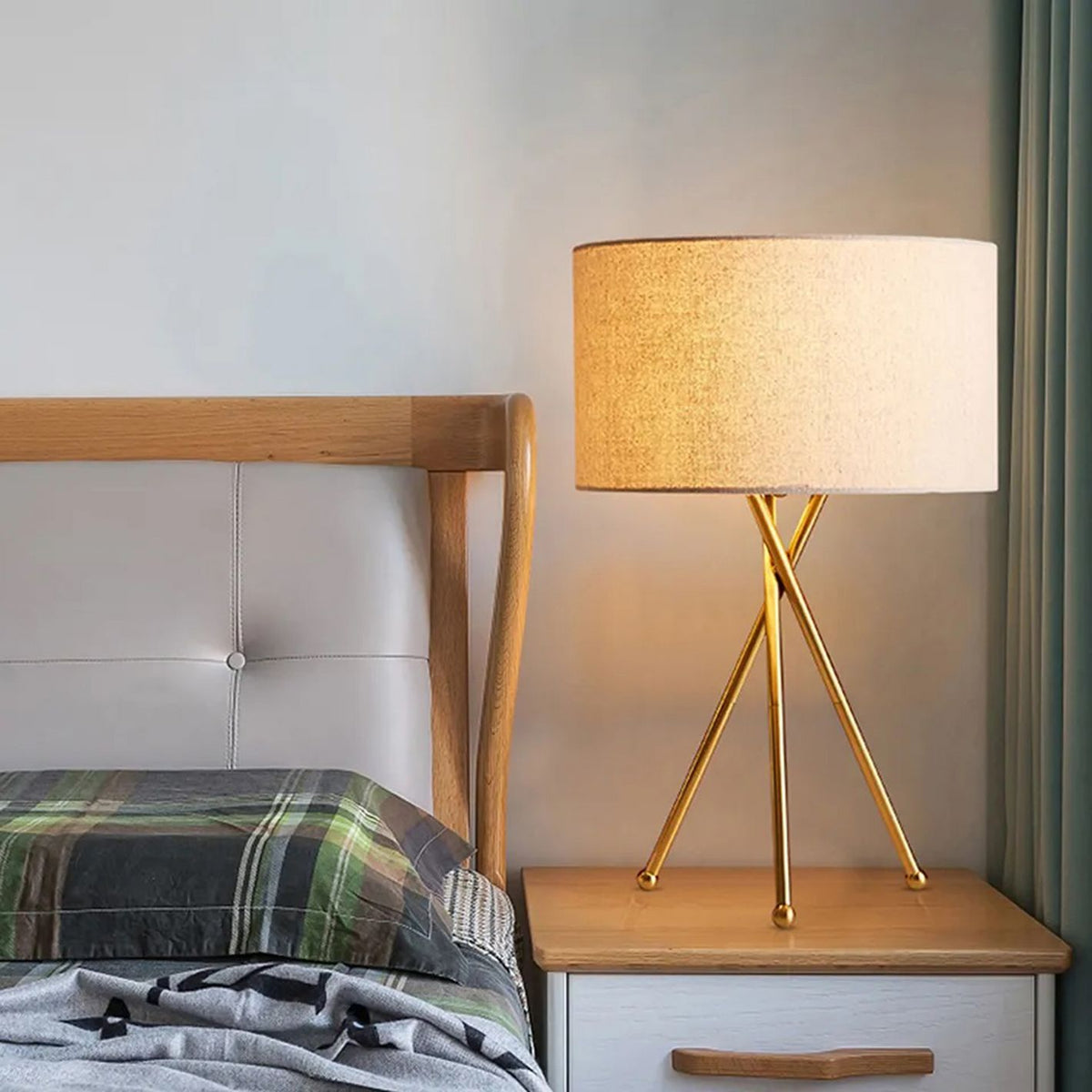 HomeKode Mid-Century Metal Tripod Table Lamp - 55 cm