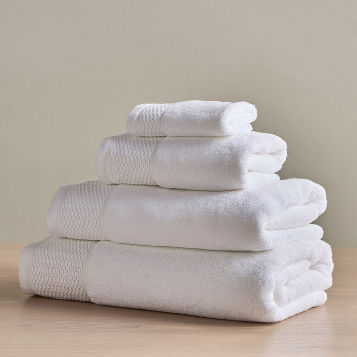 Infinity Luxe 750 GSM Turkish Cotton Bath Towel - 70x140 cm