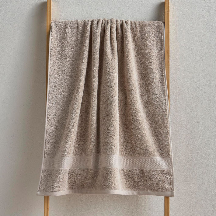 Casa 450 GSM Cotton Bath Towel - 70x140 cm