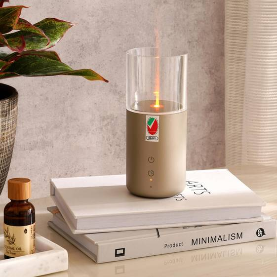 Viyan Flame Effect Aroma Diffuser – 32ml (Gold)