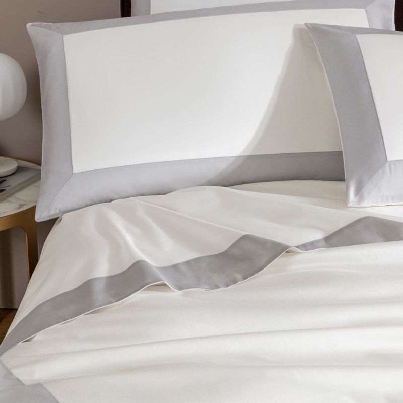 Bold Duvet Cover by 2 | Souqify