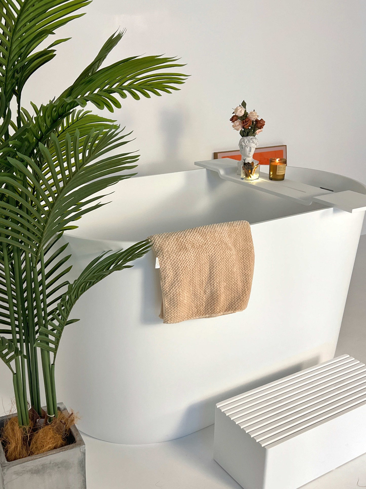 Solid Surface Freestanding Bathtub JZ8673 by Jingzun | Souqify