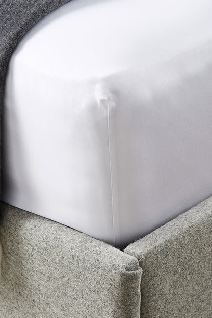 The White Company Savoy Fitted Sheet by 4 | Souqify