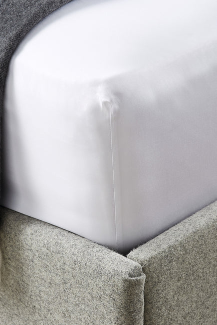 The White Company Savoy Fitted Sheet by 4 | Souqify
