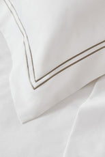 The White Company Symons Flat Sheet by 4 | Souqify