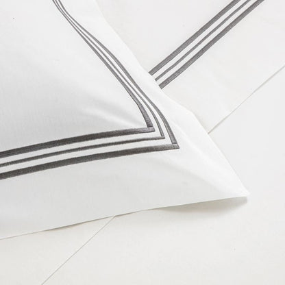 Triplo Bourdon Duvet Cover by 2 | Souqify